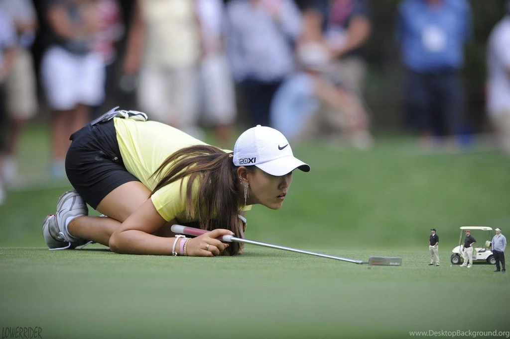 Giantess Michelle Wie Crouch By Lowerrider On DeviantArt