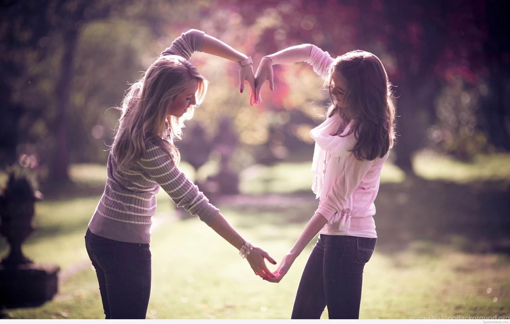 Very Happy Love Wallpapers