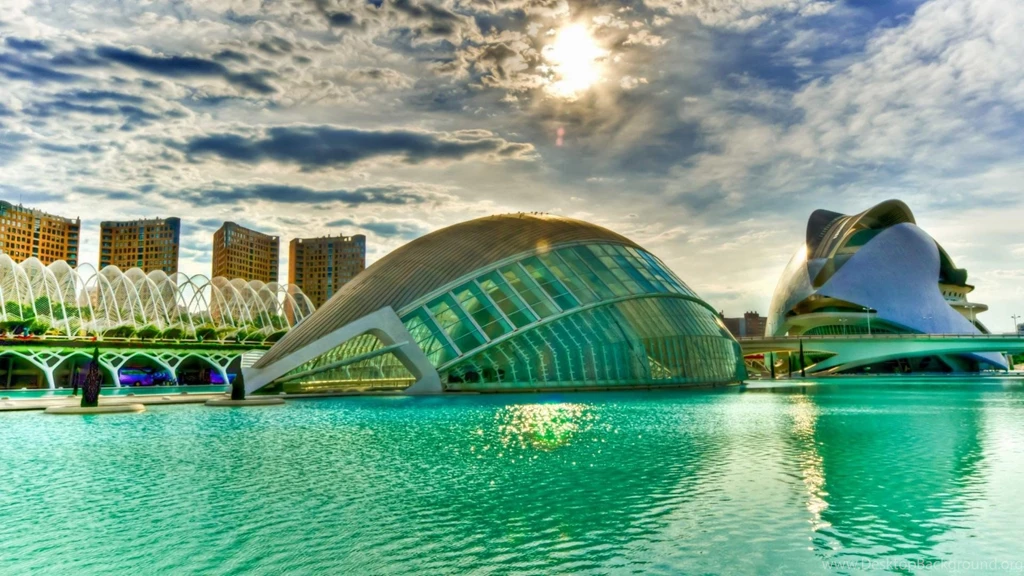Modern: Modern Buildings Sun Clouds City Water Building Green Full ...