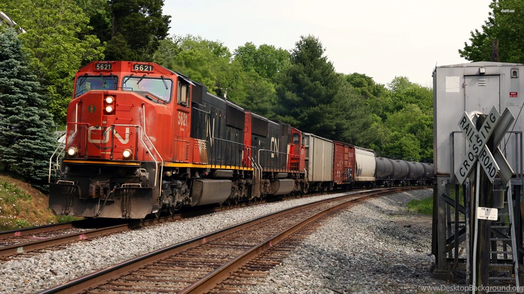 Train Through The Forest Wallpapers Photography Wallpapers