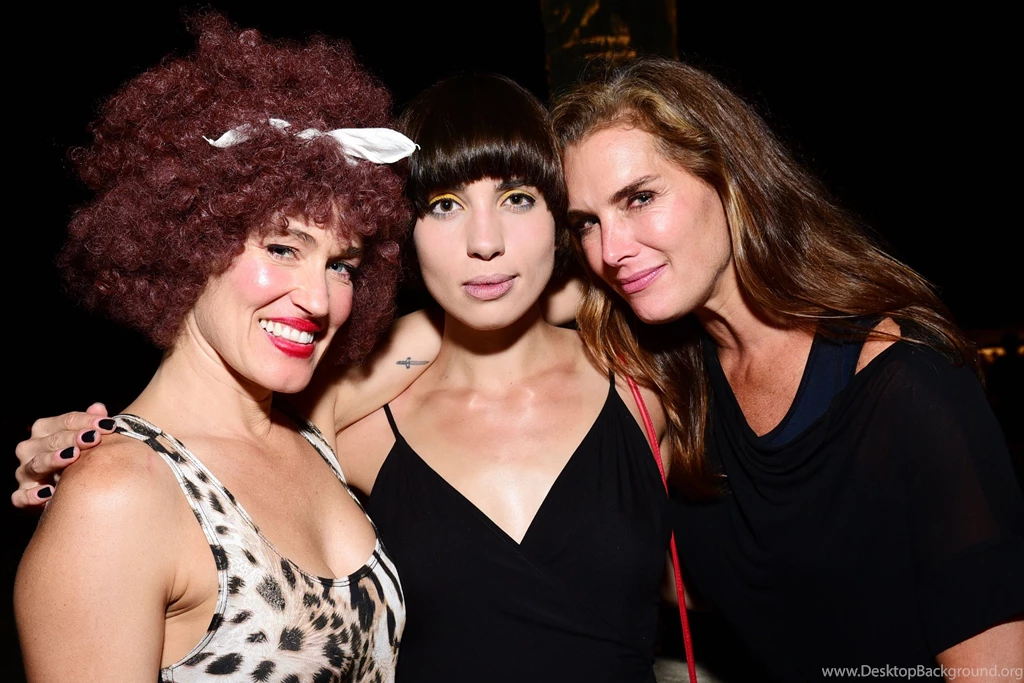 Entertainment News, 2 Aug 2015