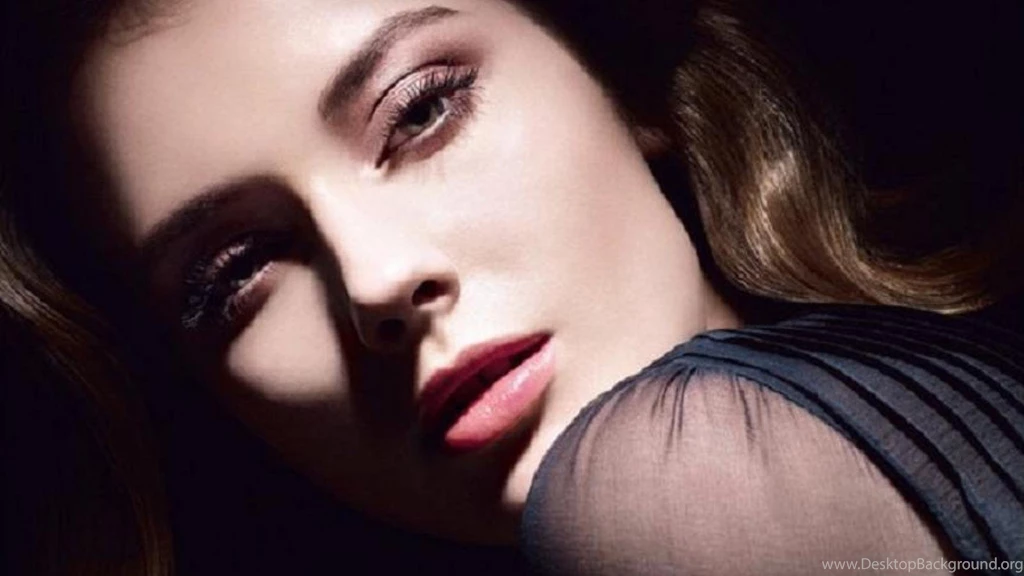 LOVELY FACE WALLPAPER   (