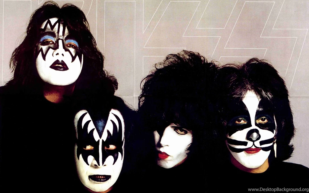 43 KISS HD Wallpapers