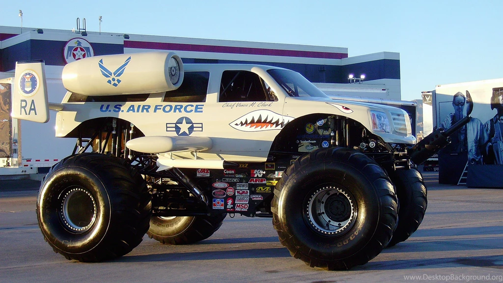 25 Monster Truck HD Wallpapers