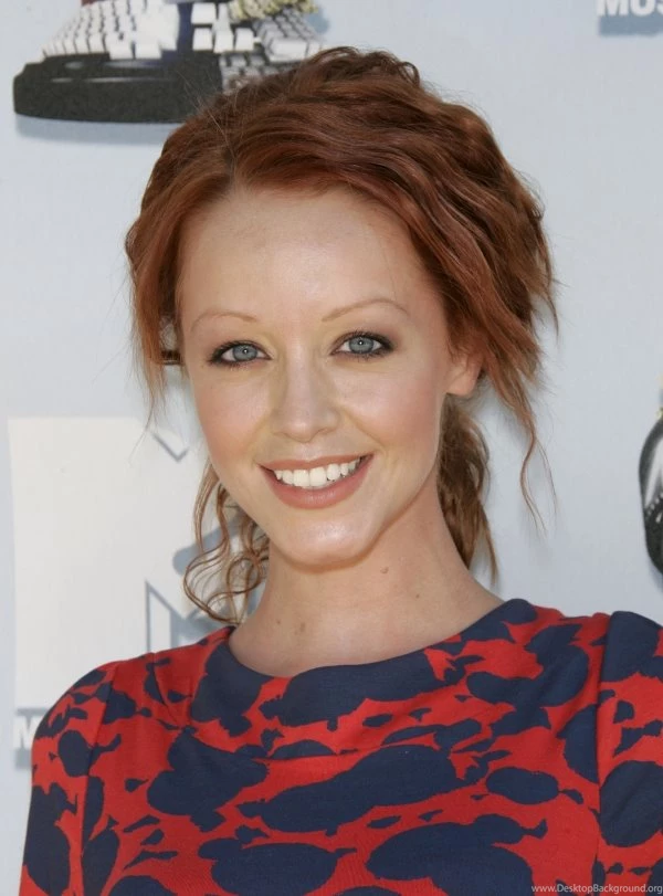 Lindy Booth in Twice in a Lifetime.jpg