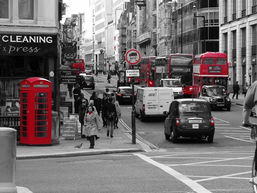 Лондон white. Харли стрит Лондон. Черно белый Лондон. Улочки Лондона. Улицы Лондона.