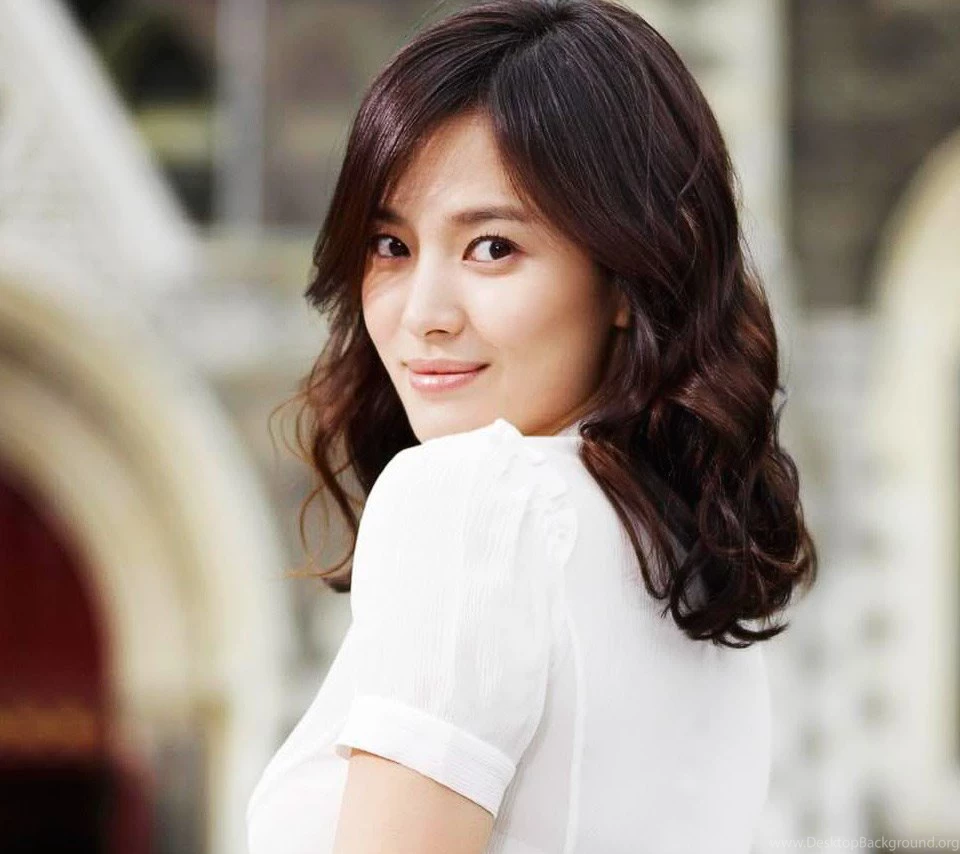 Korean Actress In White Dress Hot HD Wallpapers