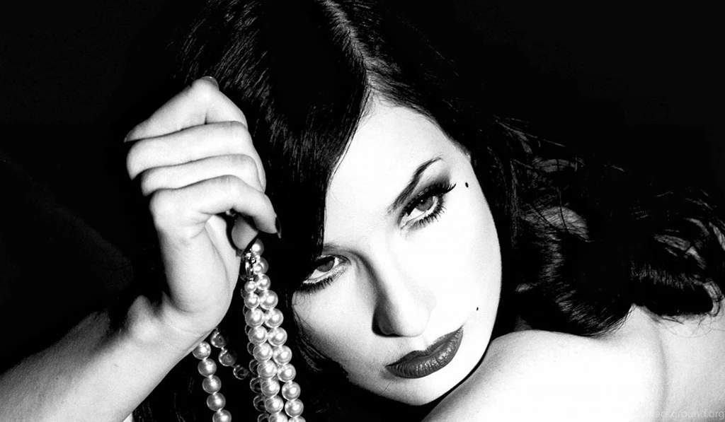 Facebook Covers For Dita Von Teese • PoPoPics.com