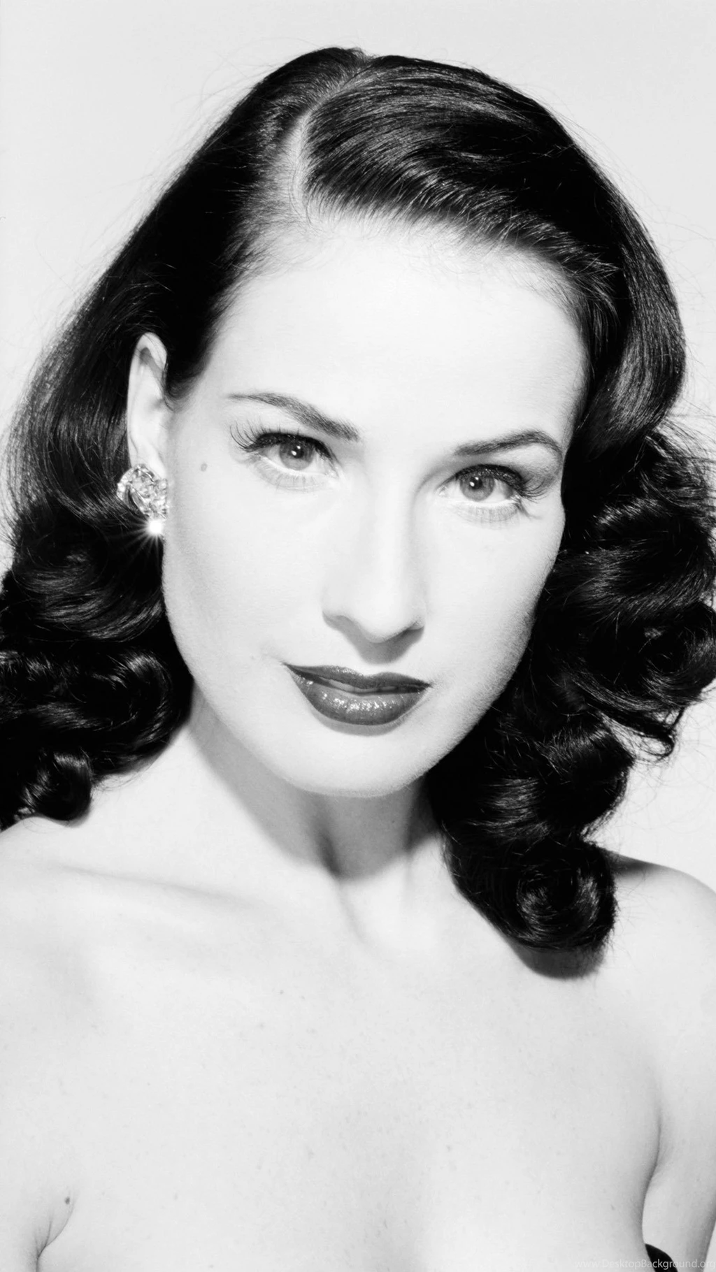 Dita Von Teese Mobile Wallpapers