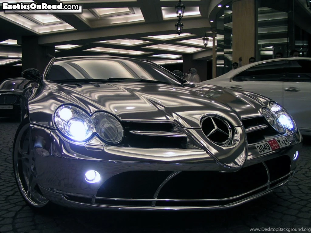 Graffiti bridge: Mercedes Benz Wallpapers HD