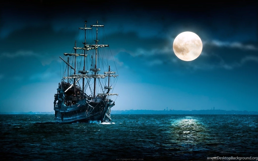 Super Moon Wallpapers In The Sea