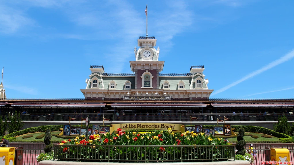 Main Gate: Main Entrance To The Magic Kingdom.