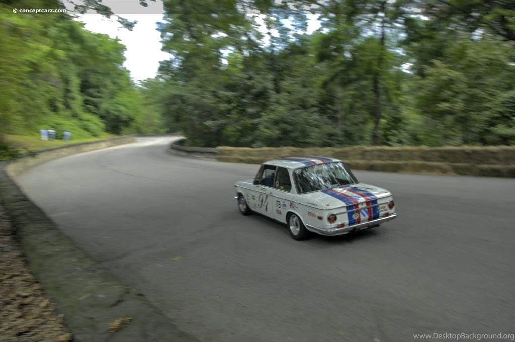 1973 BMW 2002 At The Pittsburgh Vintage Grand Prix