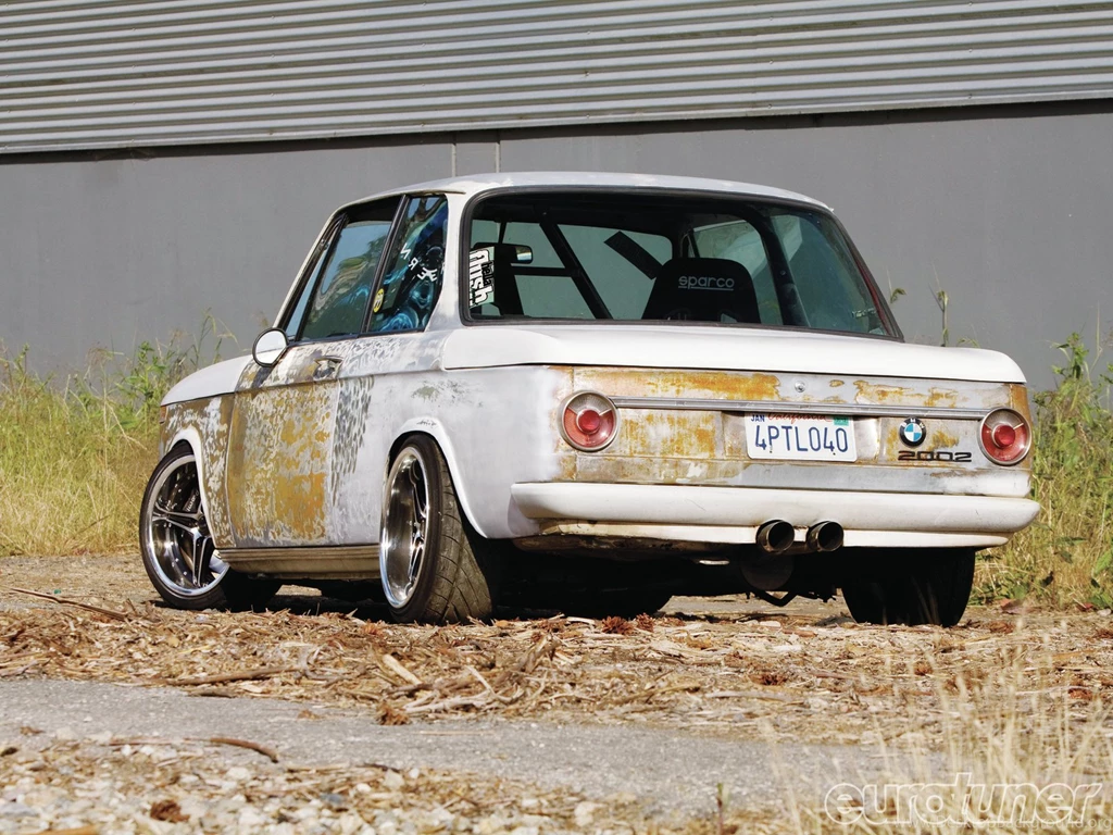 BMW 2002 Information And Photos MOMENTcar