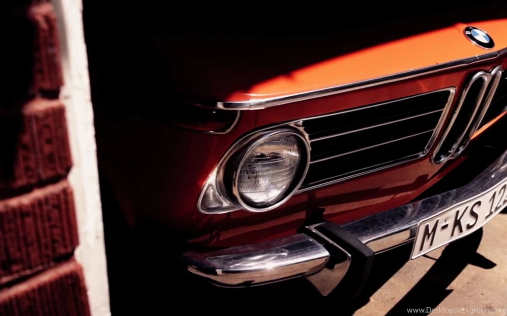 Cars Bmw 2002 Wallpapers Download For iPhone 5 2015