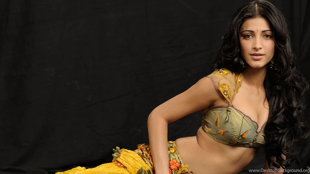 Shruti Hassan Hot Desktop Best Wallpapers   Wallpaperss HD
