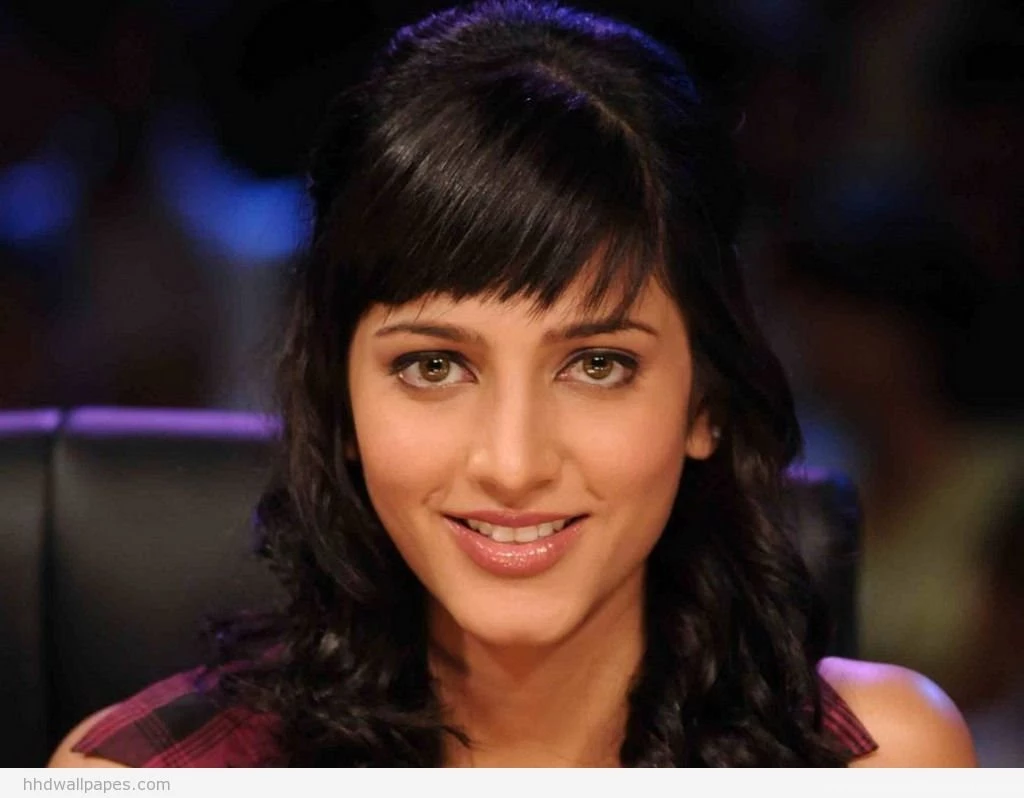 Shruti Hasan HD Wallpapers