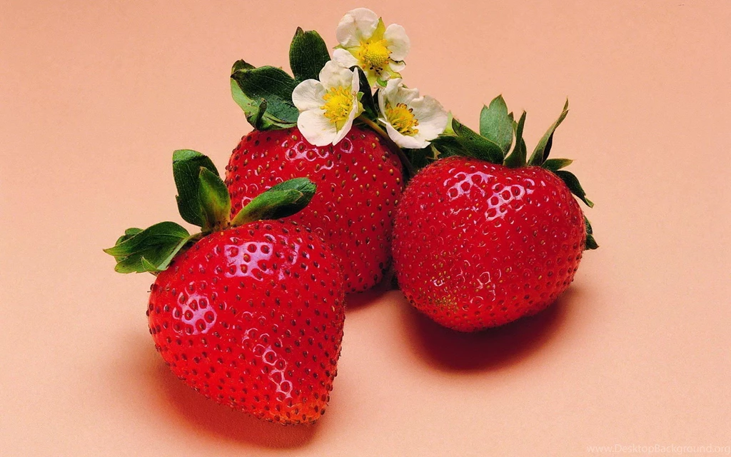 326 Strawberry HD Wallpapers