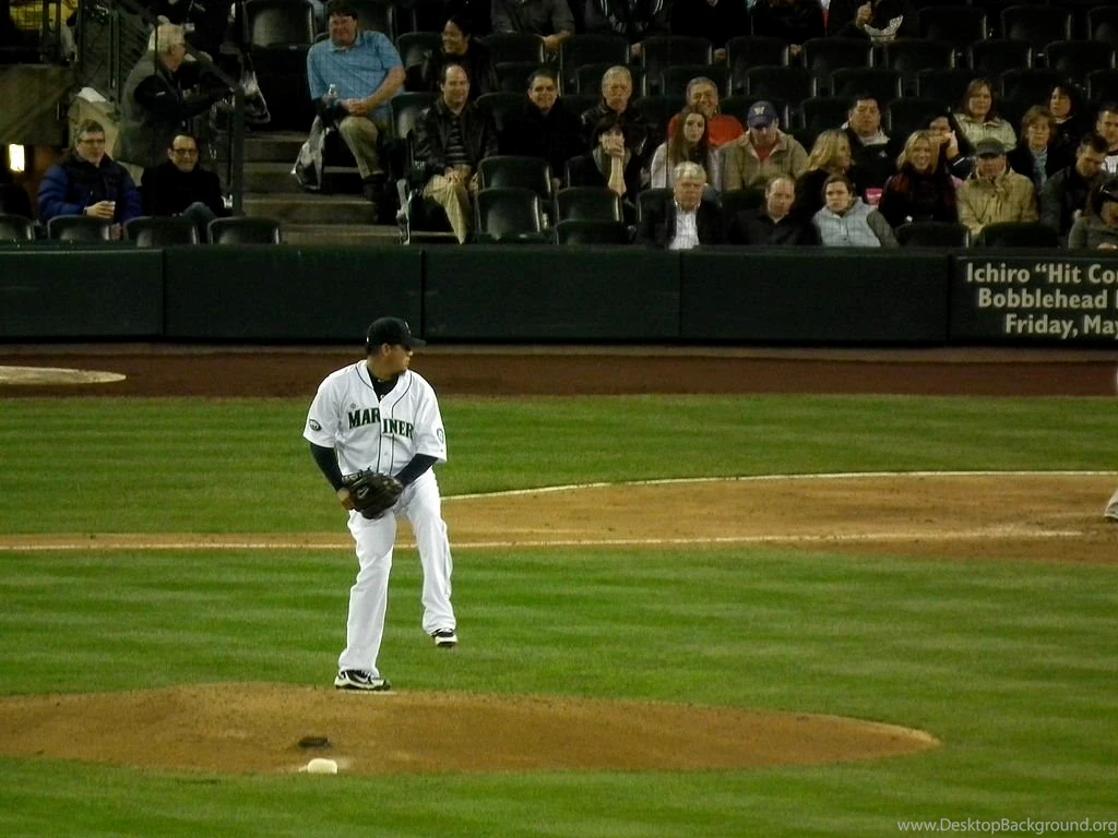 File:Felix Hernandez Pitching 1.JPG Wikimedia Commons