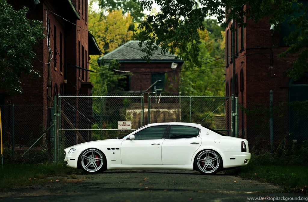 Maserati Quattroporte White House Street Rain Machine Car Building ...