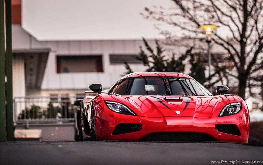Red Koenigsegg Agera R Wallpapers