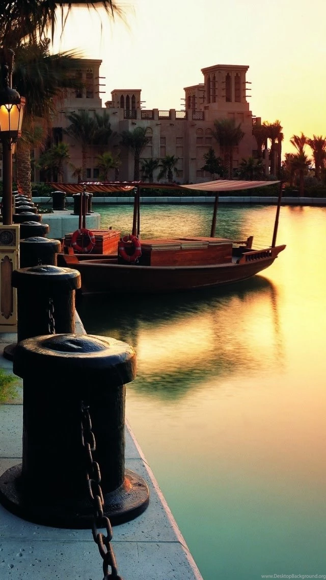 Outdoor Restaurant At Sunset iPhone 5s Wallpapers Download