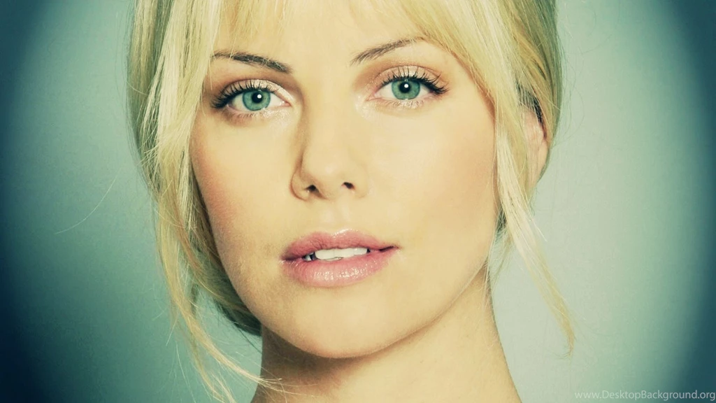 Charlize Theron Pics