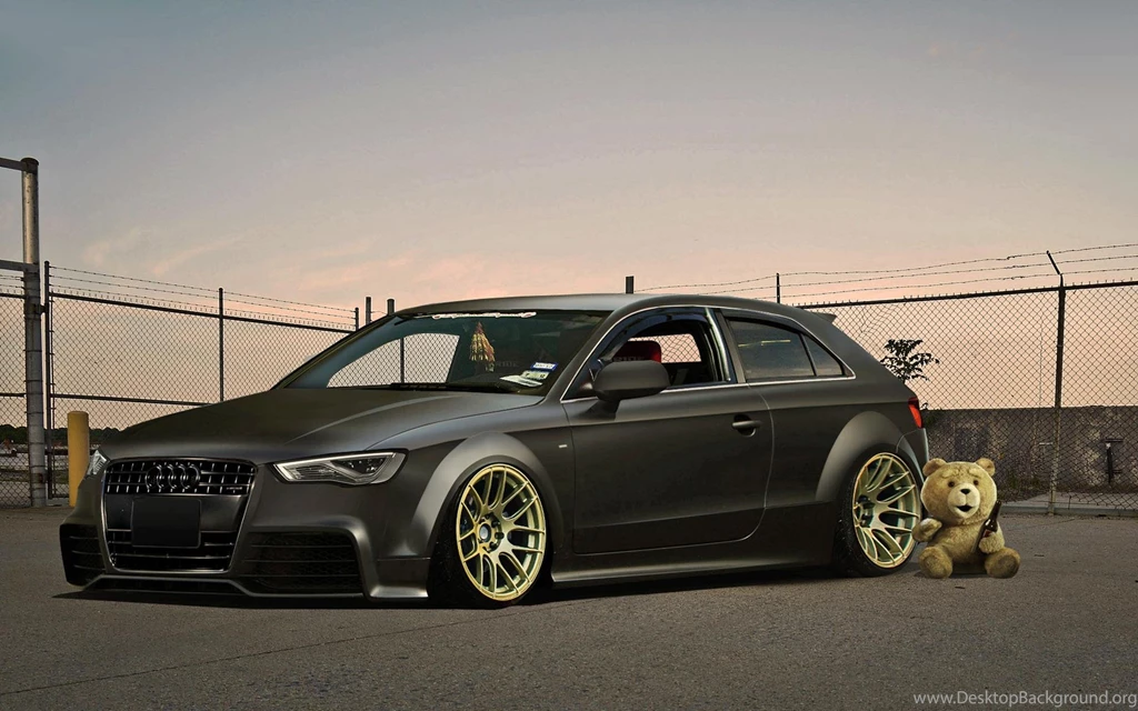 Audi A3   (