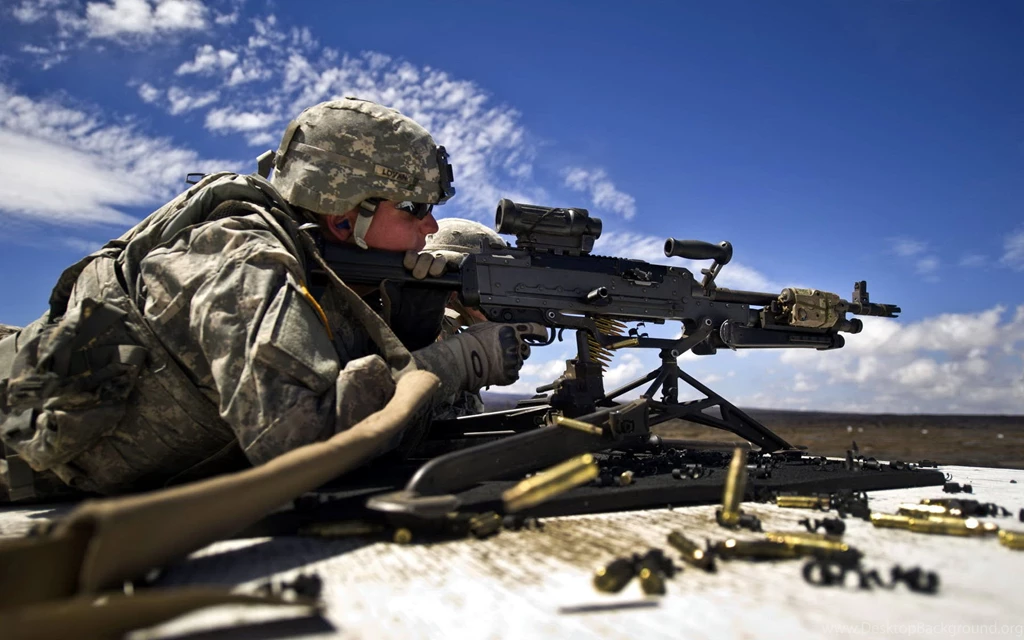 Soldier Using Light Machine Gun   1920x1200   Full HD 16/10 ...