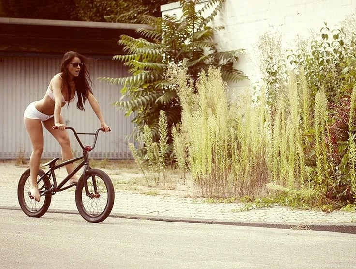 Barefoot bmx bike wallpaper for art_402086.jpg (1155×871)