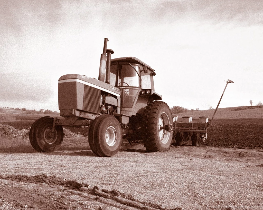 File:John Deere 4630 Tractor.jpg   Wikimedia Commons
