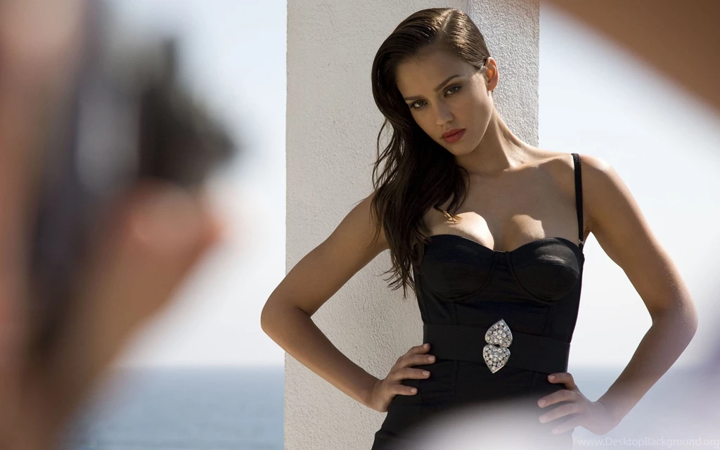 Jessica Alba – Hot And Beauty Wallpapers