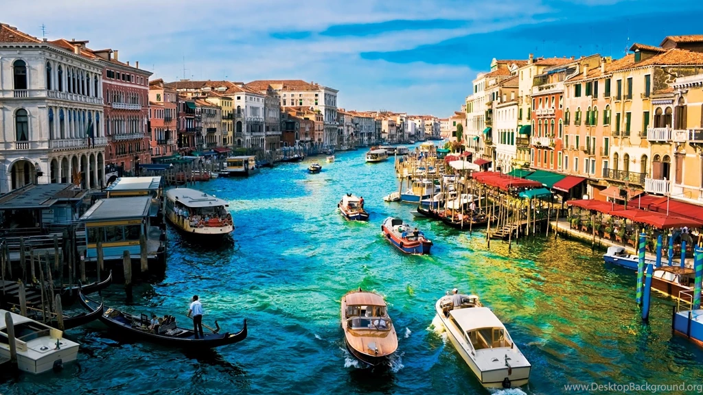 Venice Boat House Wallpapers