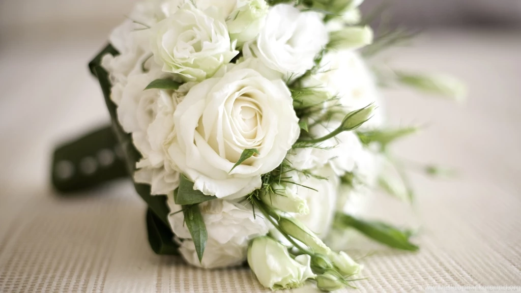 Download White Roses Bouquet Wallpapers 1920x1080