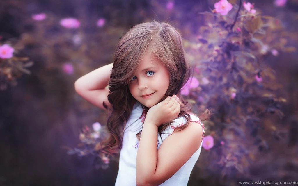 Little Girl Beauty Posture Wallpapers 1680x1050 365542