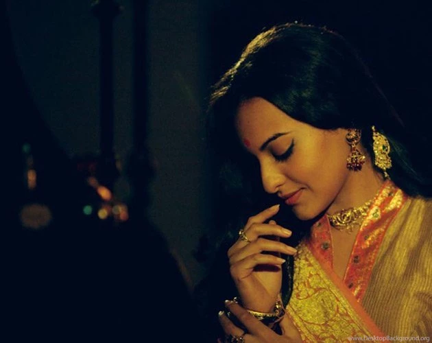 Sonakshi sinha photos in saree 493.jpeg