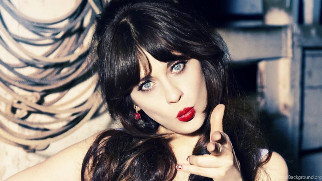Hot HD Zooey Deschanel Wallpapers