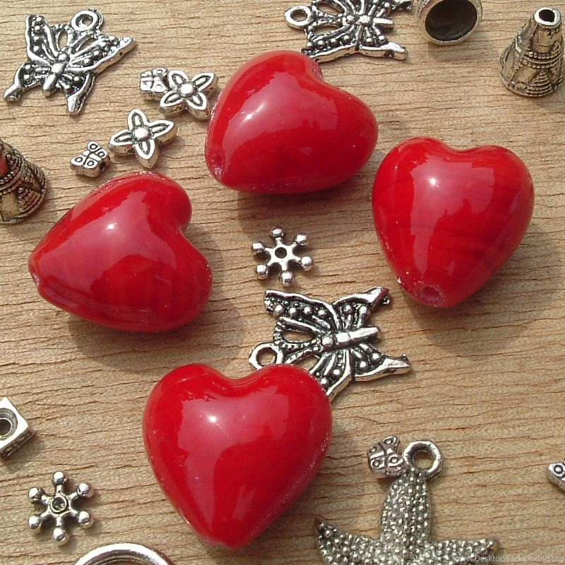 Wallpapers Cupid Heart Beads 800x800