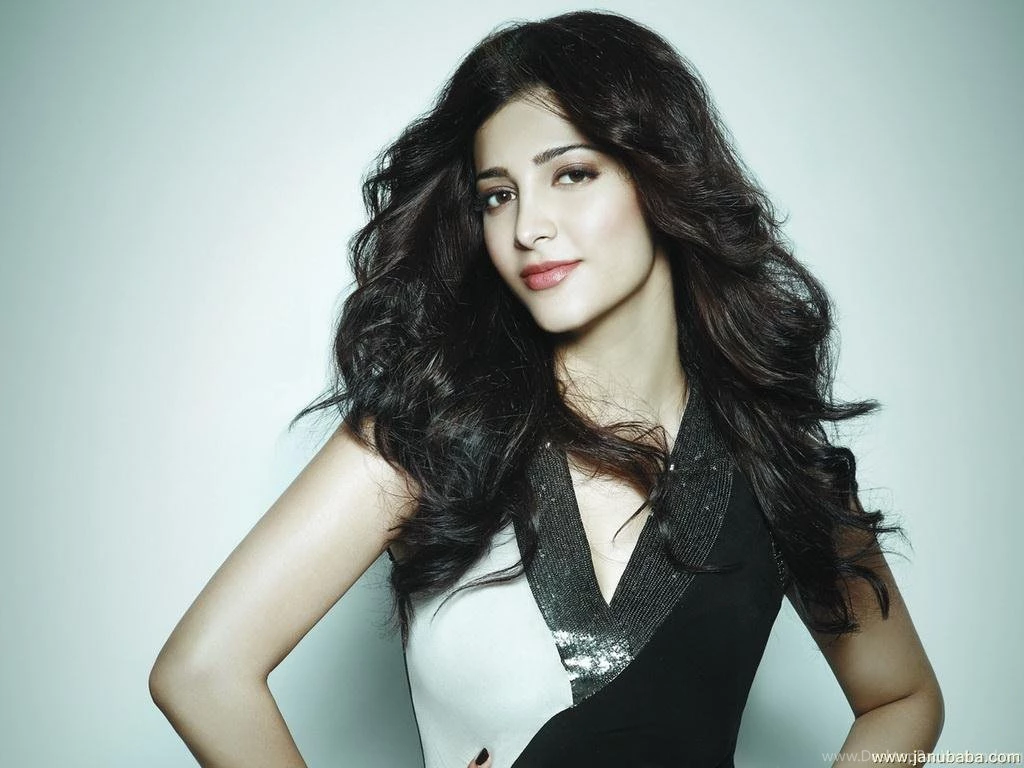 Shruti Hassan New Latest Wallpapers
