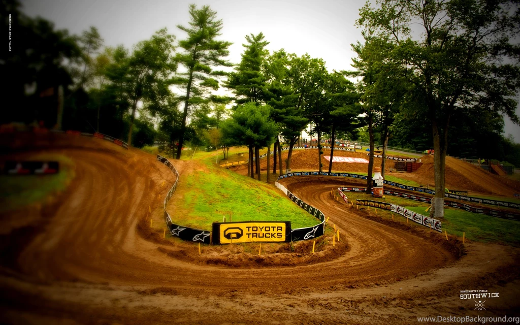 Wicked Cool Wallpapers Up Over At Vurbmoto Moto Related ...