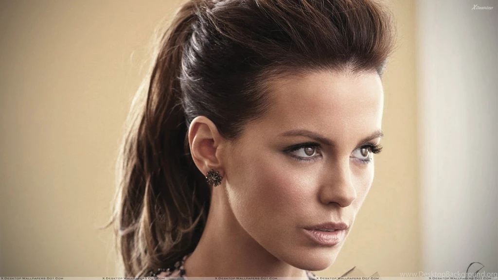 Kate Beckinsale Looking Something Side Face Closeup Wallpapers