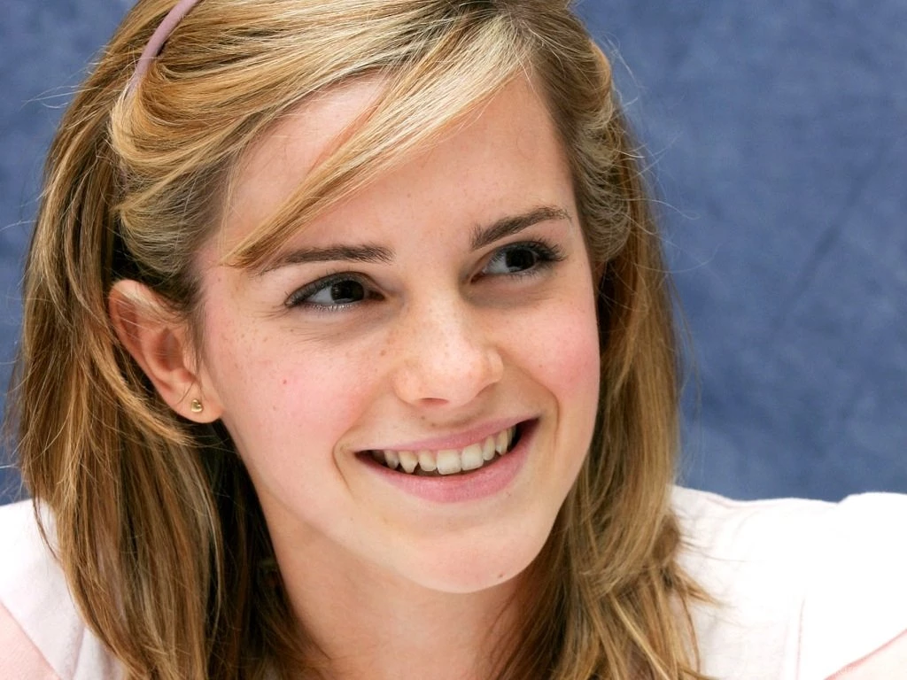 Emma Watson Wallpapers ❤ Emma Watson Wallpapers (25025788) Fanpop