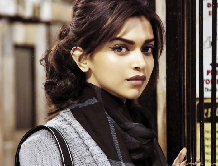 Deepika Padukone Hot Pics