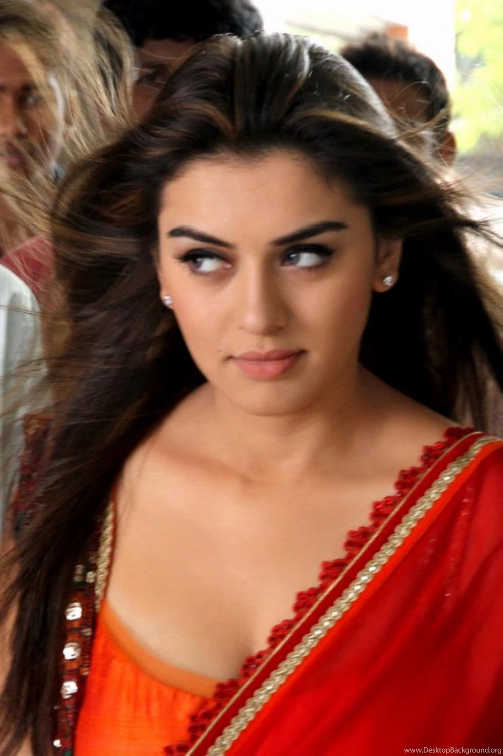 Actress Hansika Motwani Latest Hot Red Saree Photos