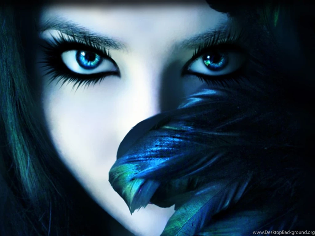 Dark Shinig Eye Shadow Girl