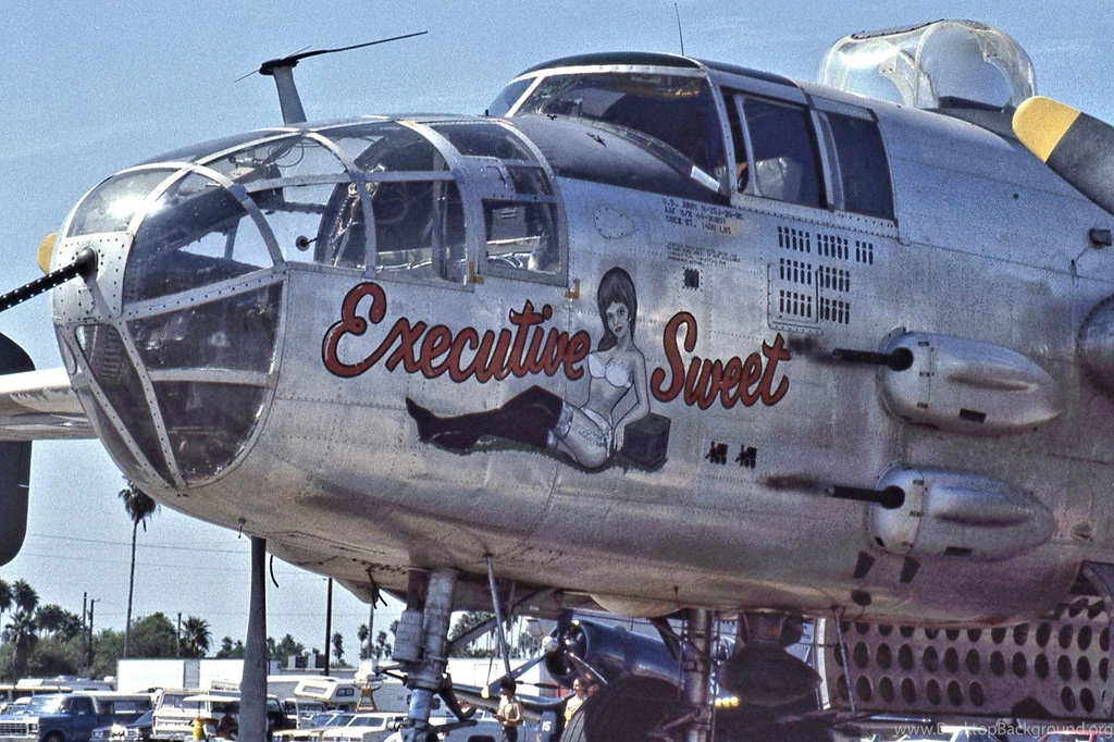 Nose Art Aircrafts Plane Fighter Pin up Wallpapers