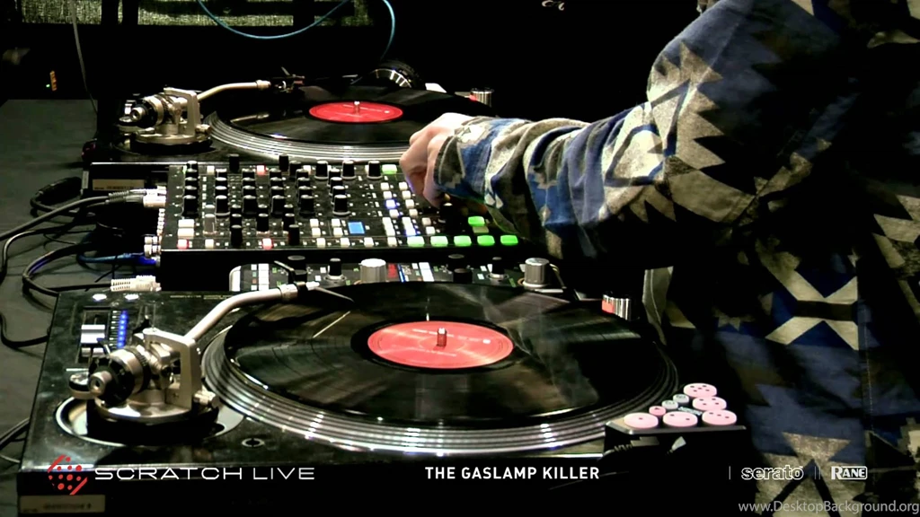 Serato Scratch Live At NAMM Show 2011   YouTube