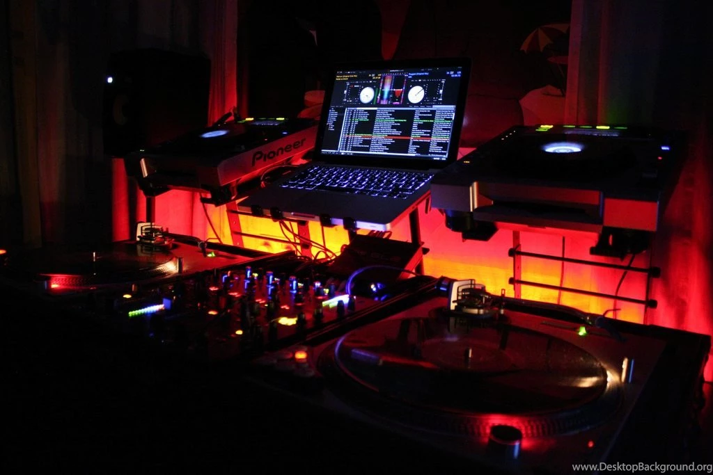 Post Pics Of Your Setup. 2.0 Part 1 [Archive]   Page 3   Djforums.com