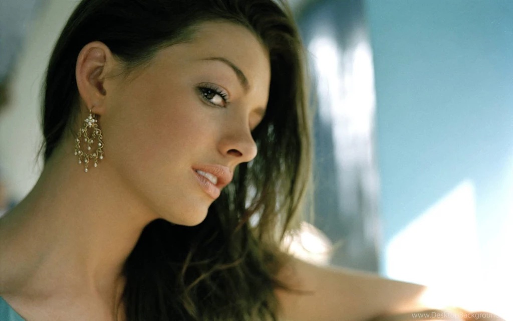 Anne Hathaway   Anne Hathaway Wallpapers (749047)   Fanpop