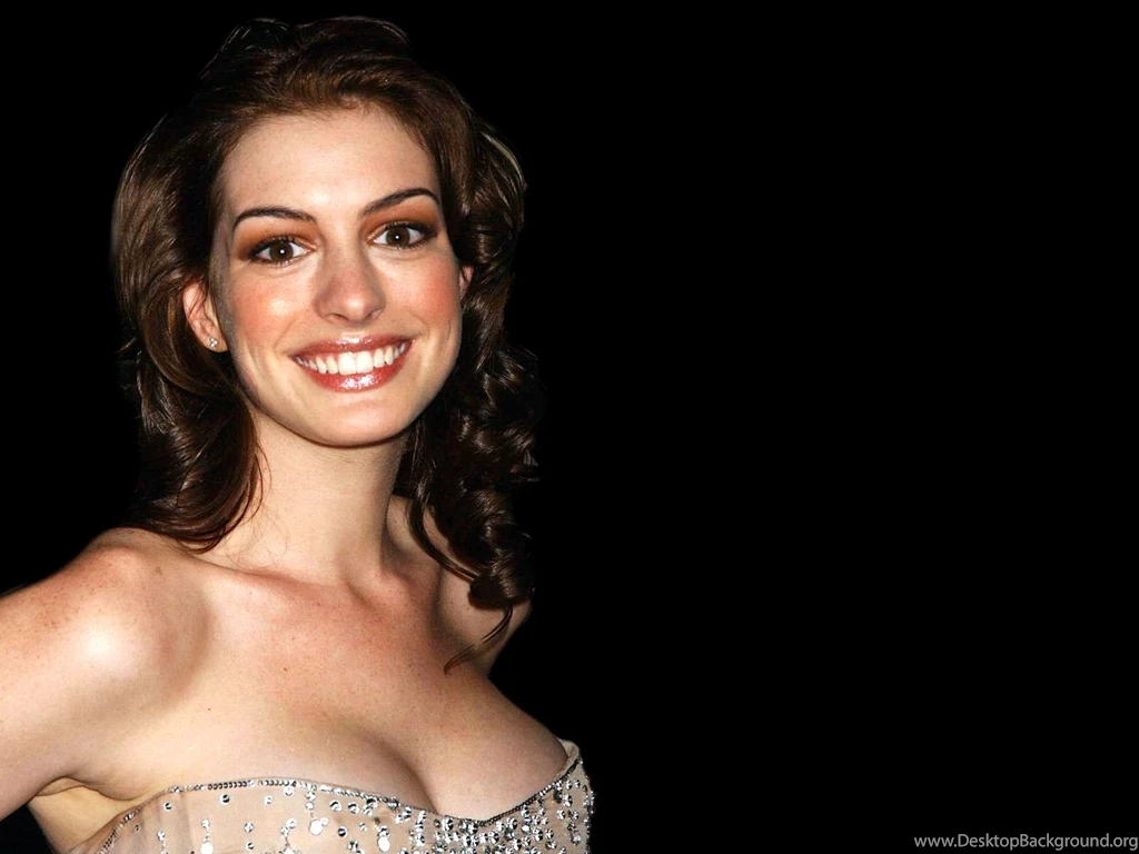 Anne Hathaway Wallpapers